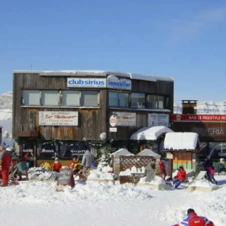 アパート Cosy 5 Pers Au Pied Des Pistes Avec Balcon Et Equipements Pratiques - Fr-1-557-126 *